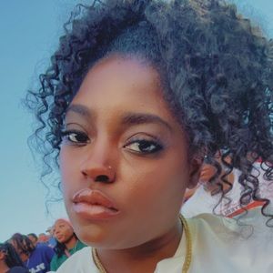 Meet your Posher, Shanquisha